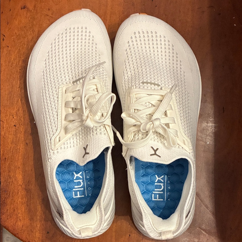 FLux White Women’s sneakers